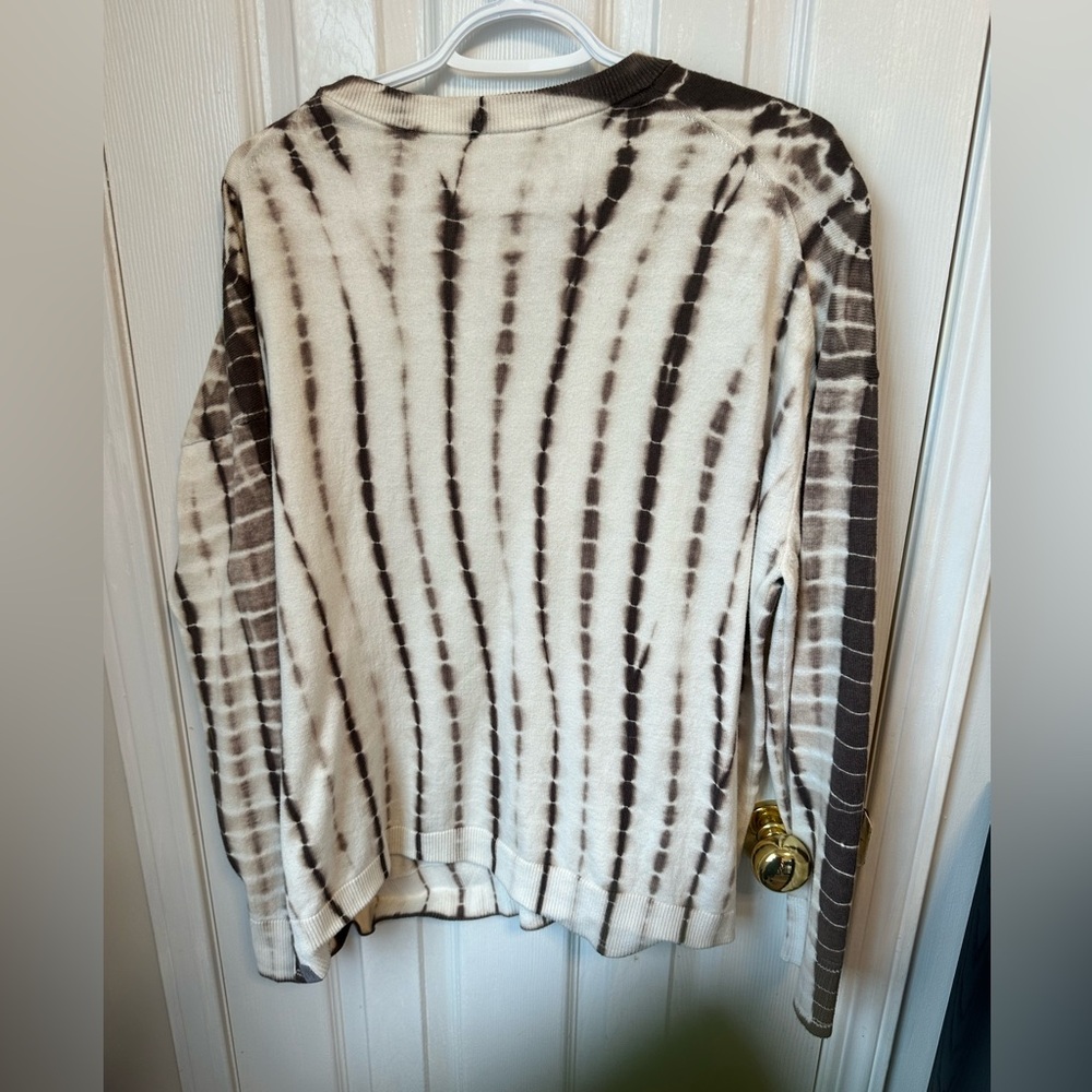 Lululemon sweater
